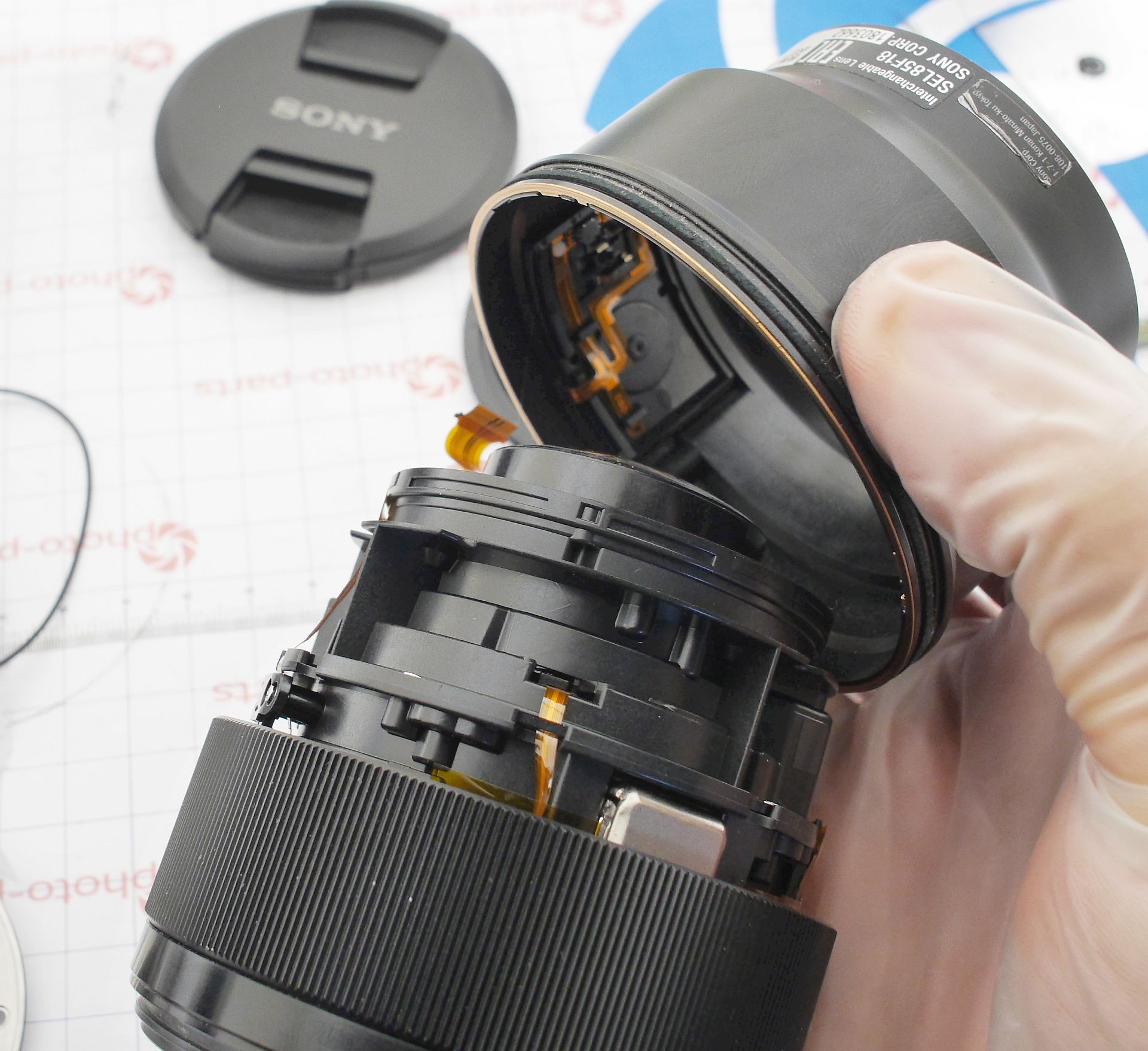 Sony 85mm 1.8 FE - a simple focus fix and teardown